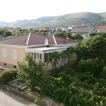 Radic Apartment